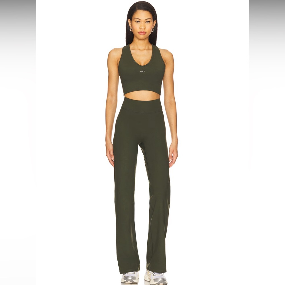 [SET] 437 Forest V Tank and Straight Leg Pants